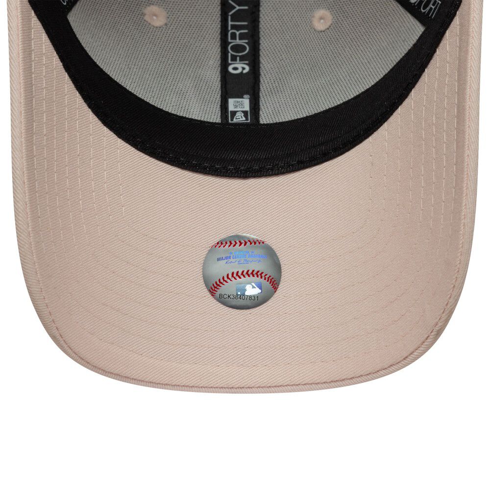 Gorra 9forty Mlb New York Yankees Metallic Rosa Pastel image number 3.0
